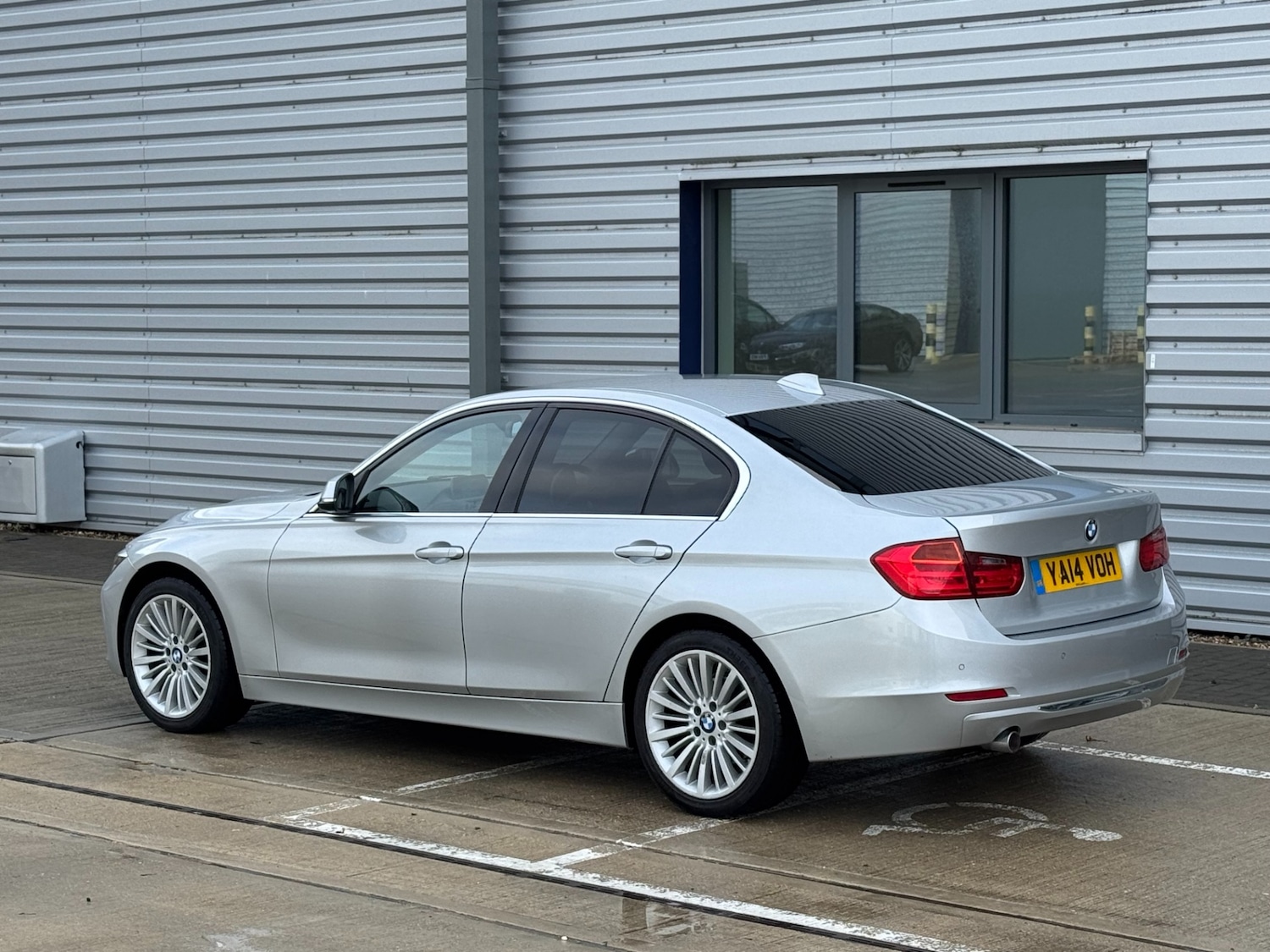 Used BMW 3 Series 2014 for sale - 76329750: Photo 10