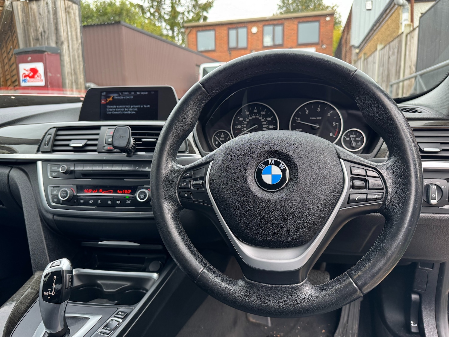 Used BMW 3 Series 2014 for sale - 76329750: Photo 17