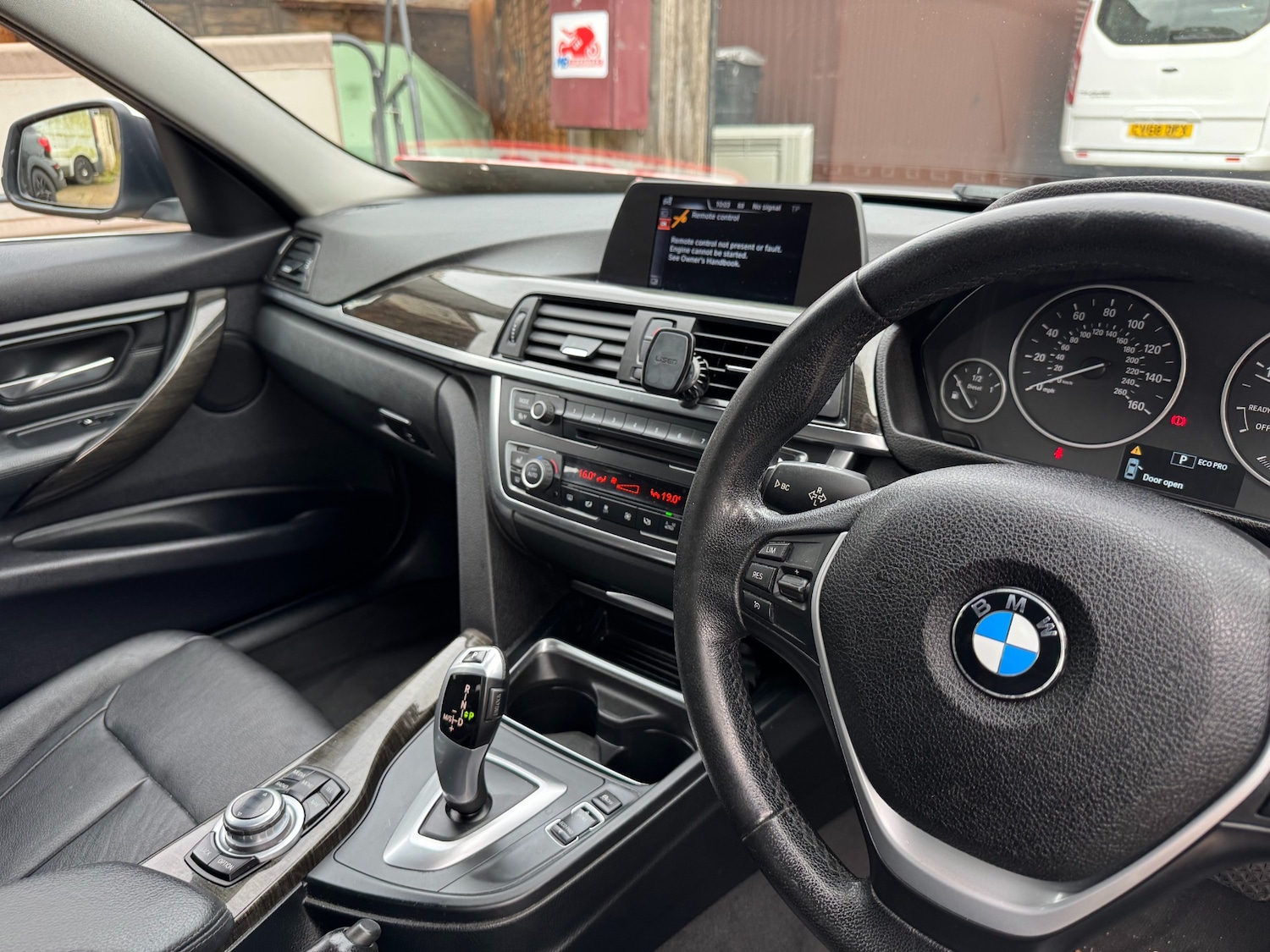 Used BMW 3 Series 2014 for sale - 76329750: Photo 18