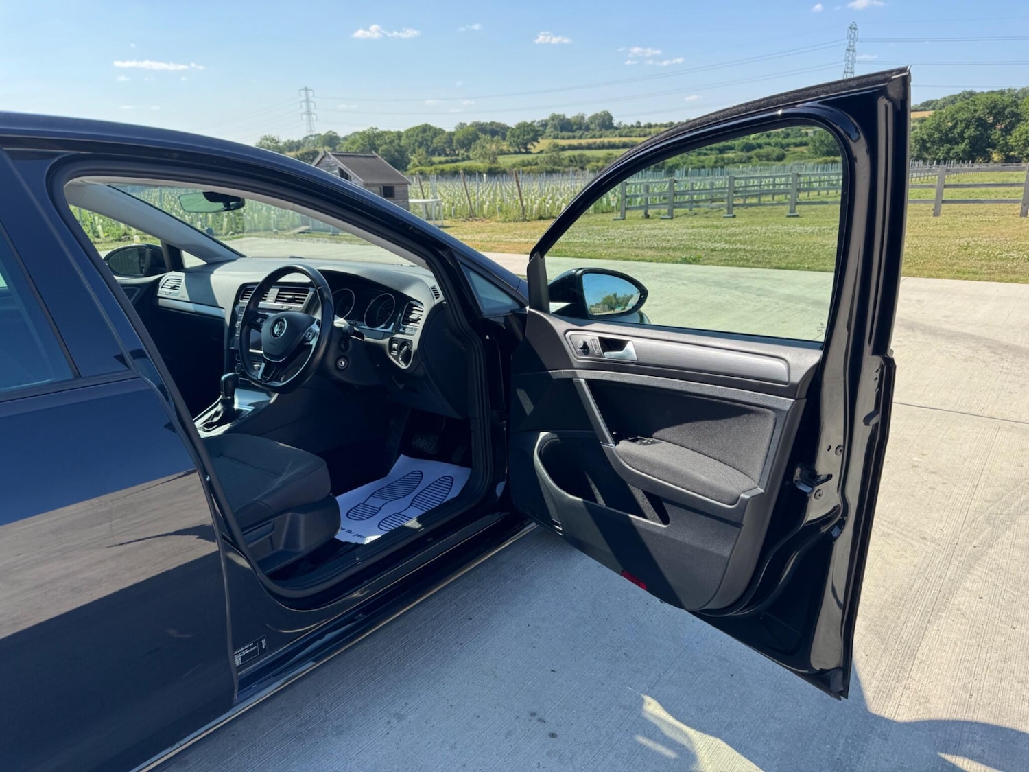 Used Volkswagen Golf 2017 for sale - 77387349: Photo 16