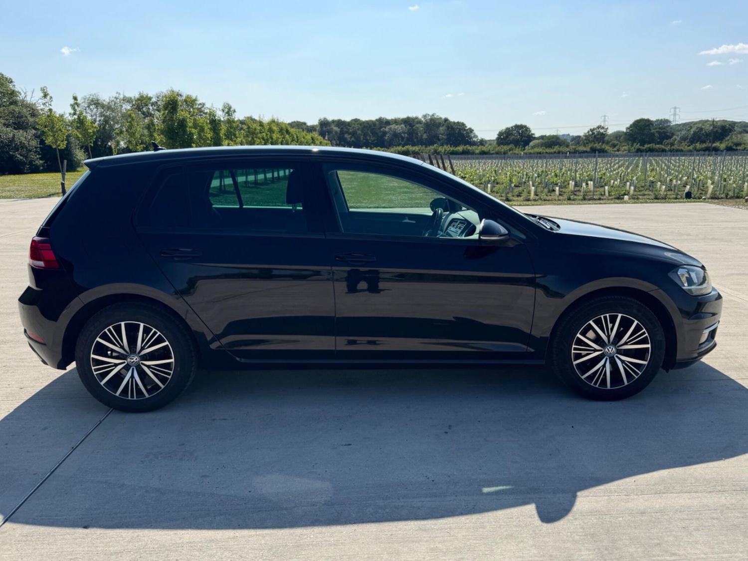 Used Volkswagen Golf 2017 for sale - 77387349: Photo 5