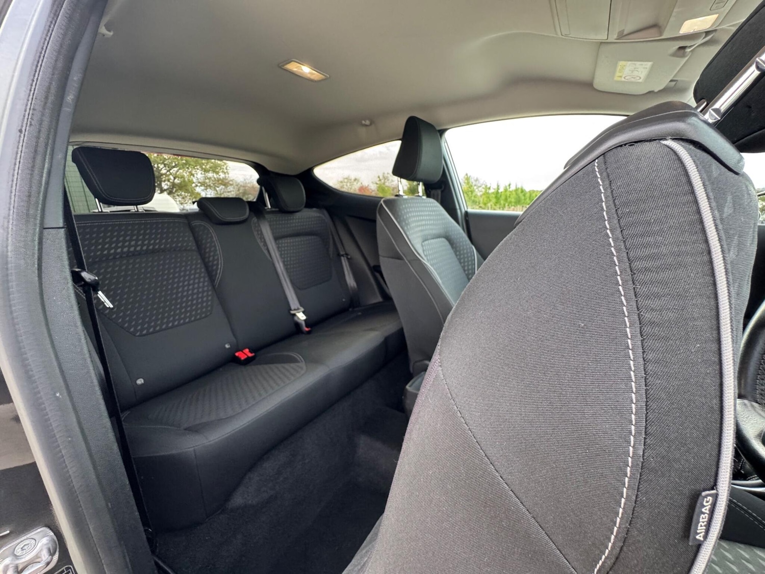 Used Ford Fiesta 2018 for sale - 76360348: Photo 22