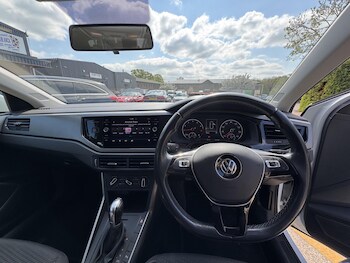 Used Volkswagen Polo 2019 for sale - 78334710: Photo