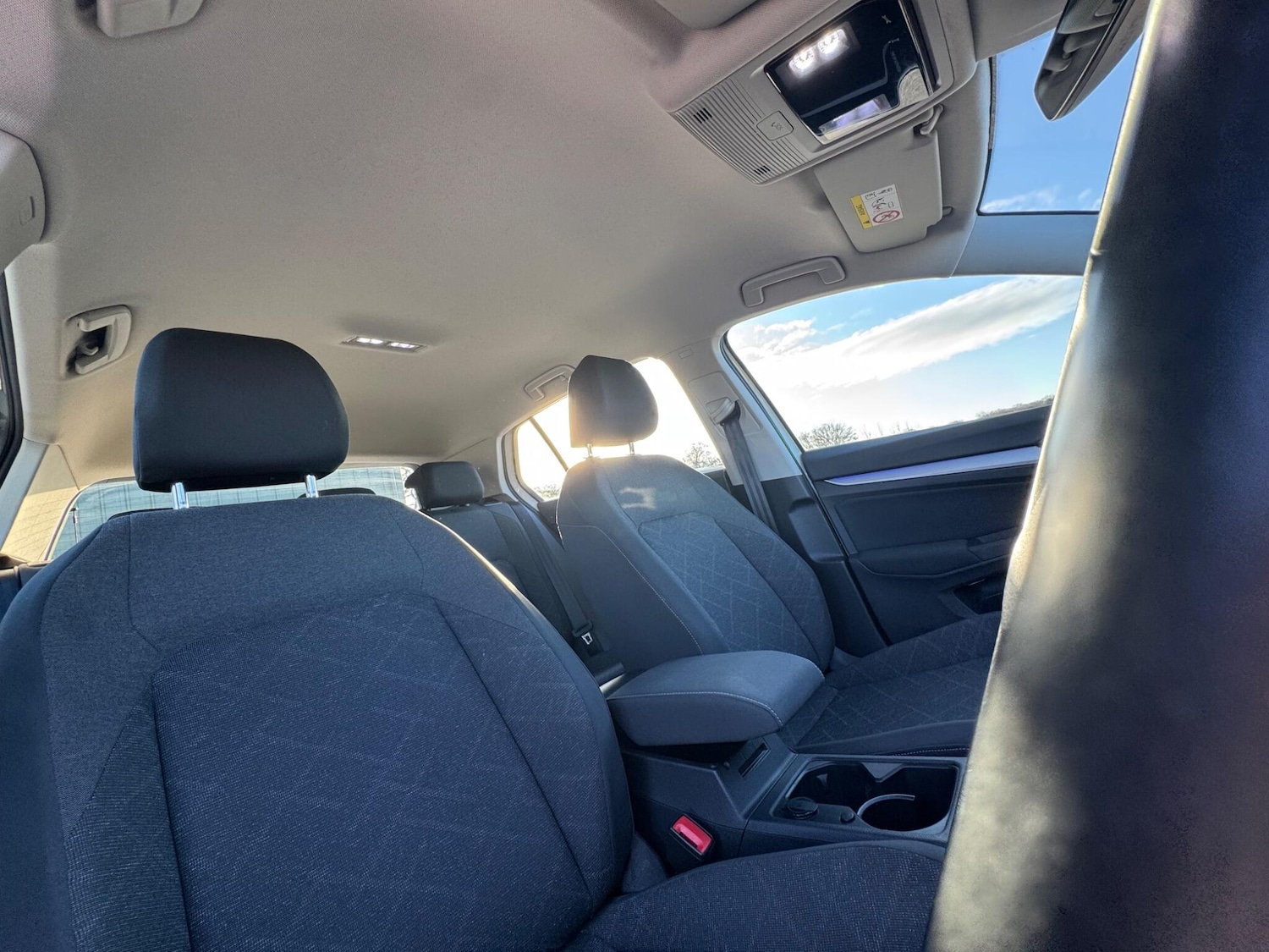 Used Volkswagen Golf 2020 for sale - 77119709: Photo 24