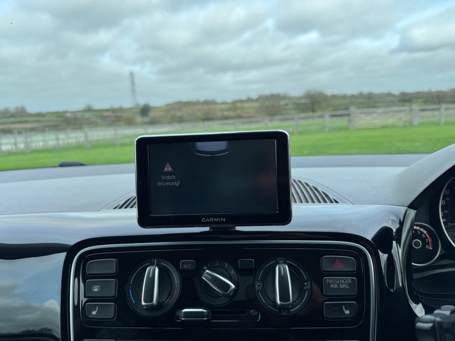 Used Volkswagen up! for sale - 77853378: Photo 29