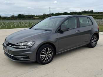 Used Volkswagen Golf 2017 for sale - 75400741: Photo