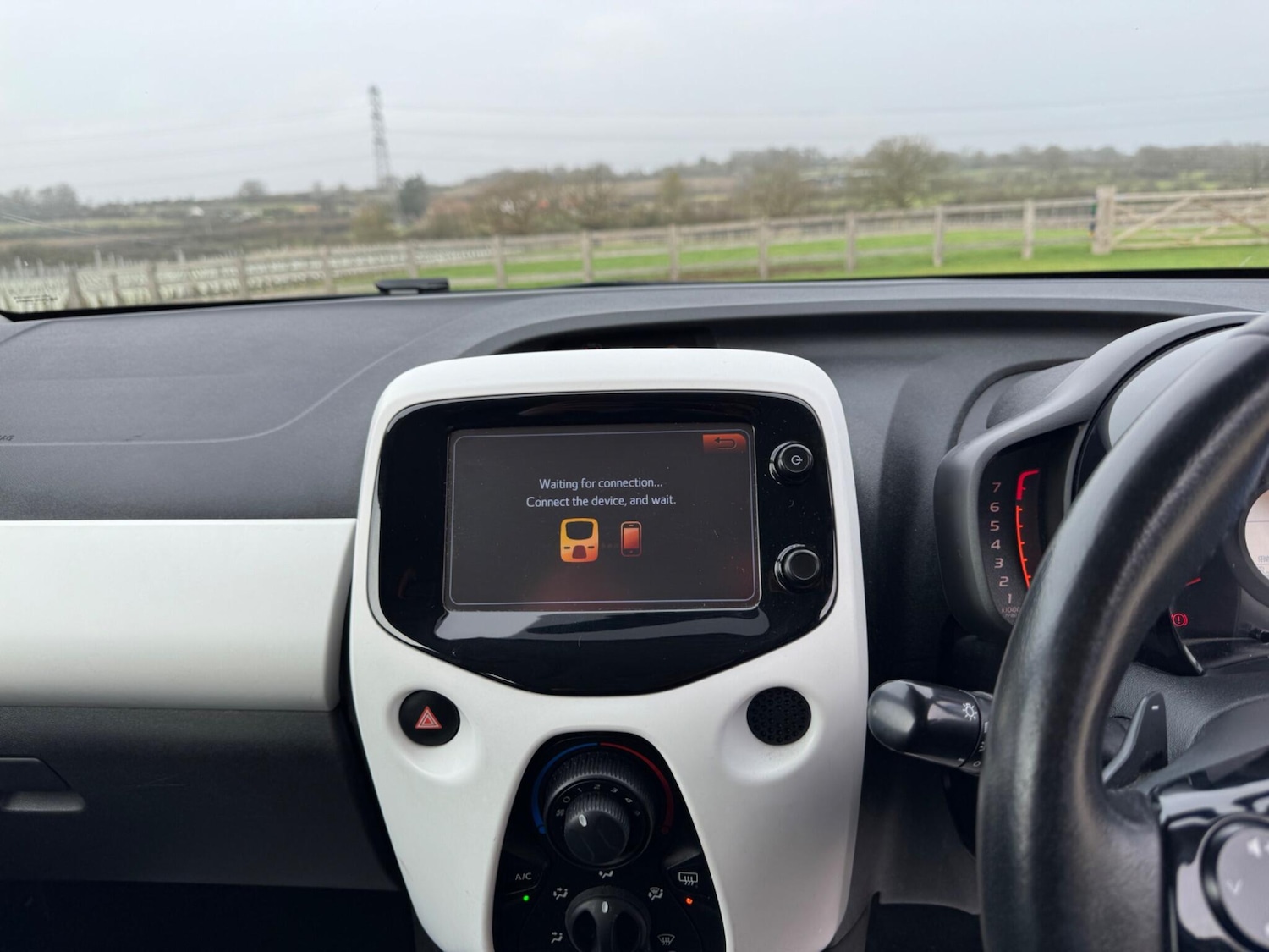 Used Peugeot 108 2016 for sale - 77331063: Photo 28