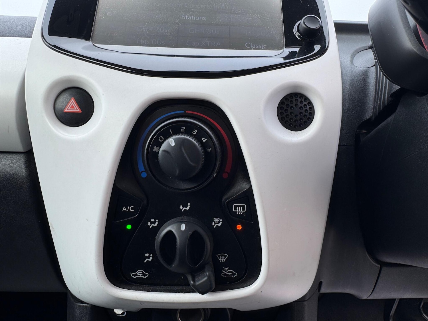 Used Peugeot 108 2016 for sale - 77331063: Photo 29