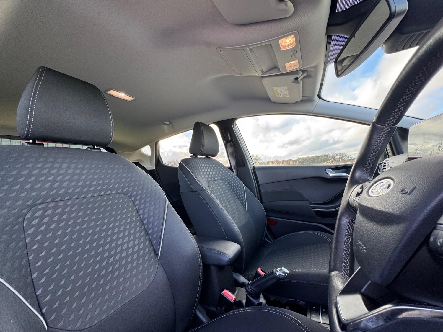 Used Ford Fiesta 2017 for sale - 77230517: Photo 25