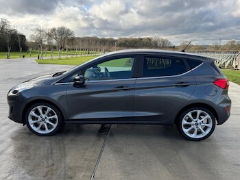 Used Ford Fiesta 2017 for sale - 77230517: Photo