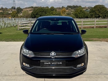 Used Volkswagen Polo 2016 for sale - 76109596: Photo 2