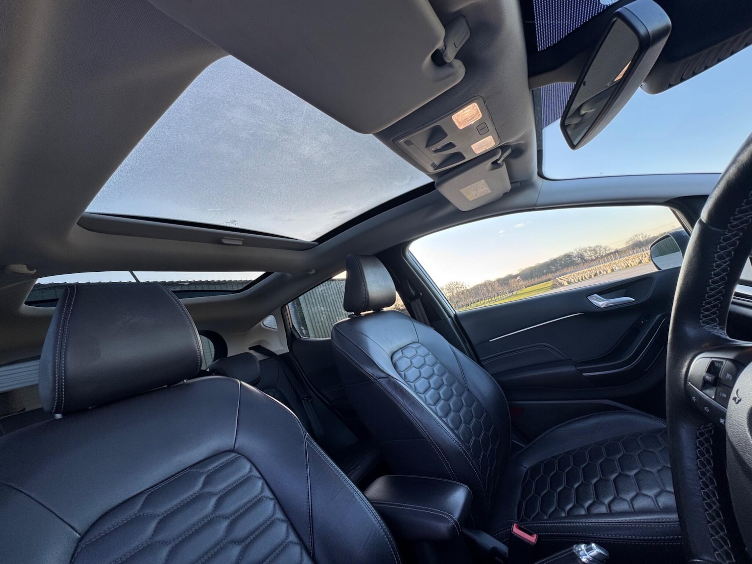 Used Ford Fiesta 2018 for sale - 77109502: Photo 25