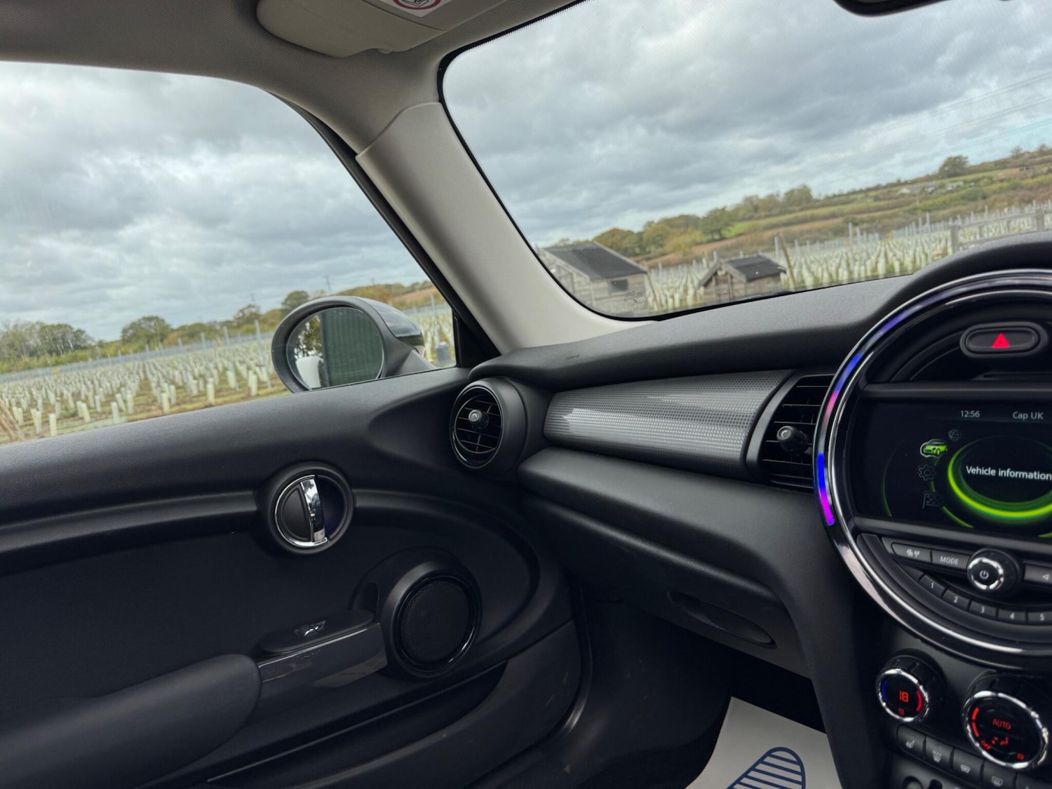 Used MINI Hatch 2016 for sale - 76398910: Photo 26