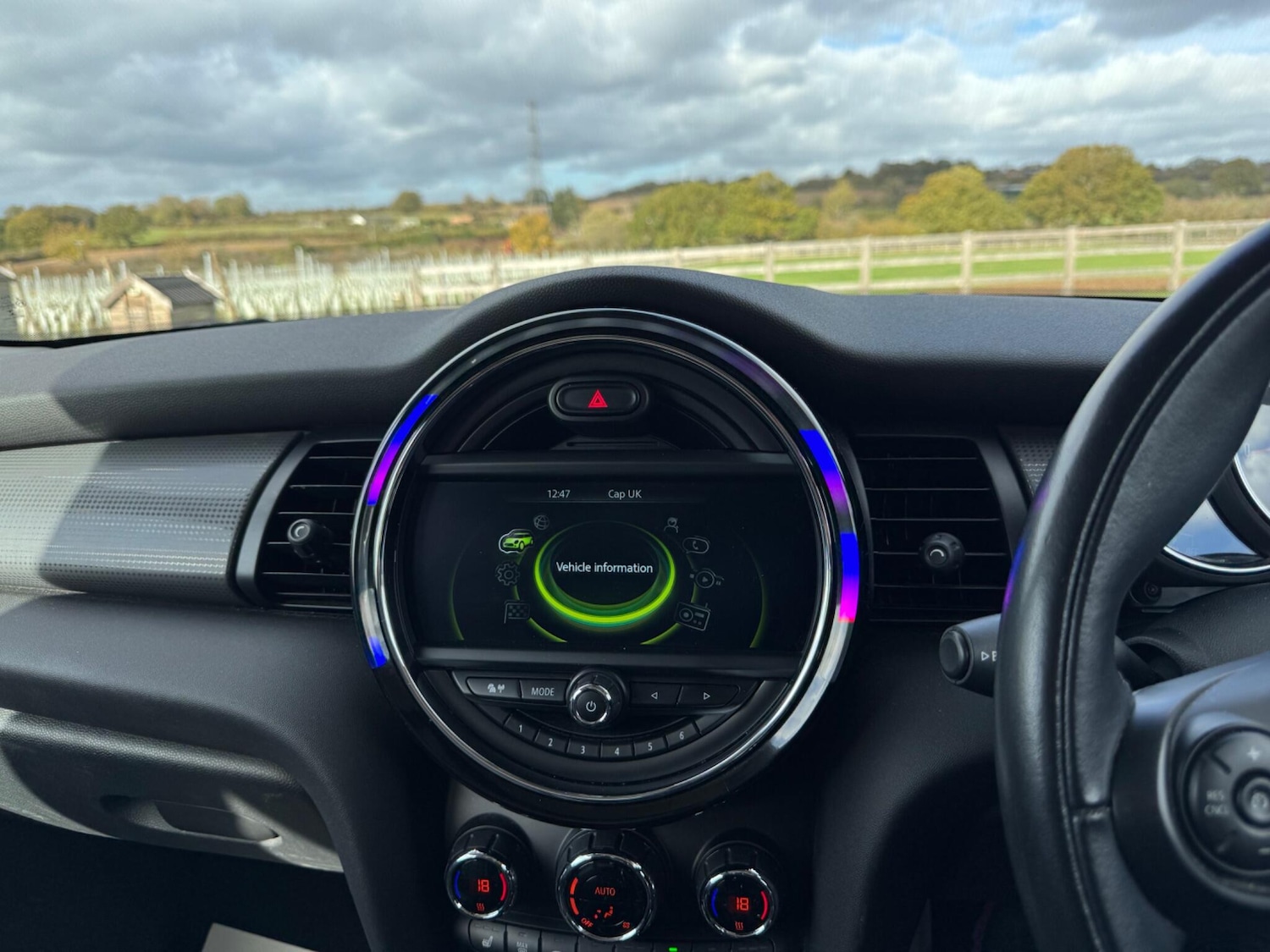 Used MINI Hatch 2016 for sale - 76398910: Photo 32