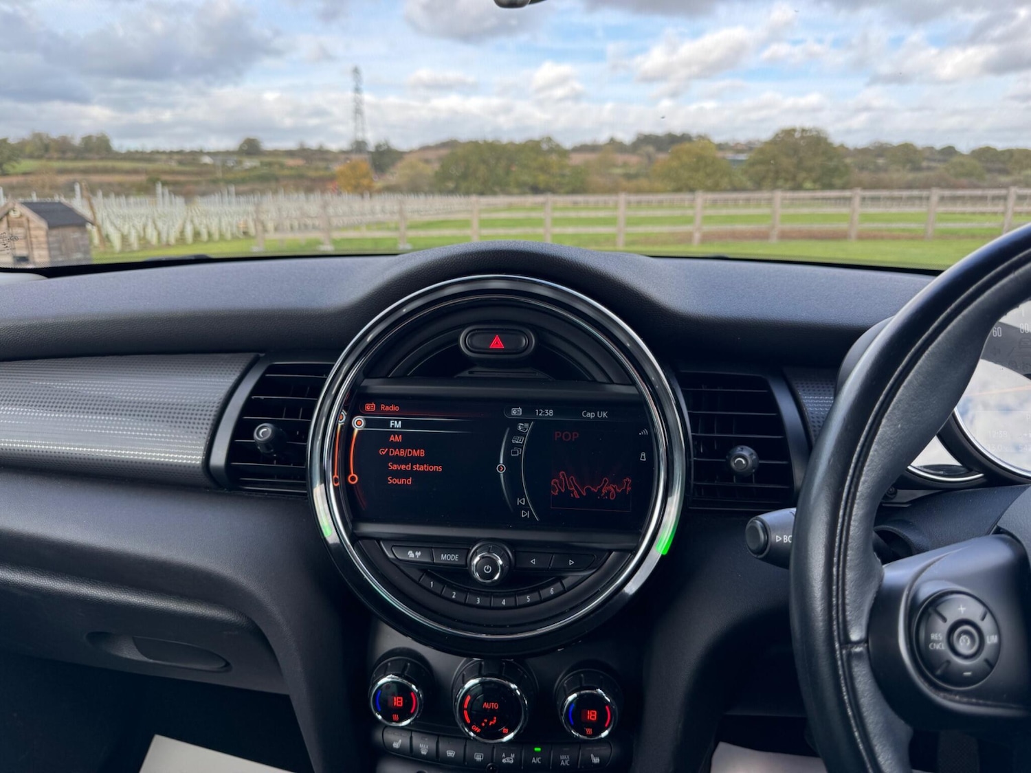 Used MINI Hatch 2016 for sale - 76398910: Photo 33