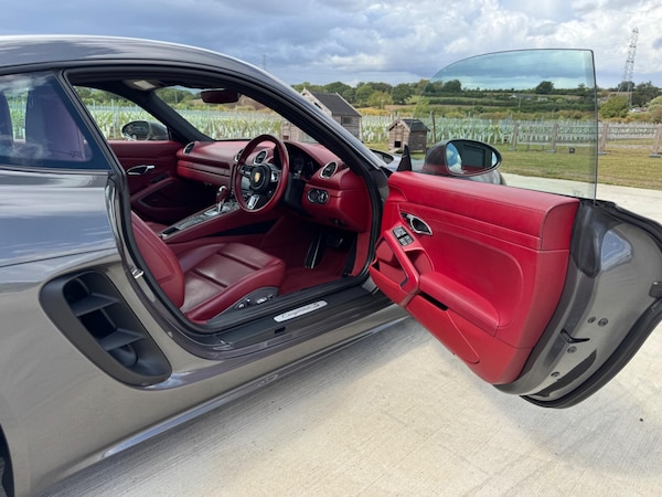 Used Porsche 718 Cayman 2017 for sale - 75768413: Photo 20