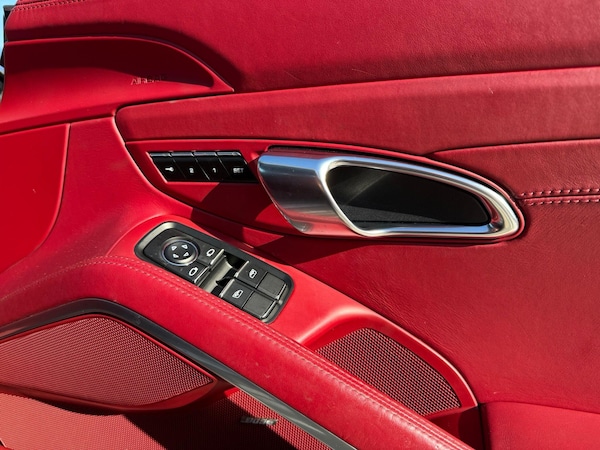 Used Porsche 718 Cayman 2017 for sale - 75768413: Photo 22