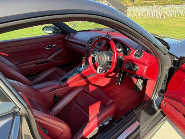 Used Porsche 718 Cayman 2017 for sale - 75768413: Photo 23