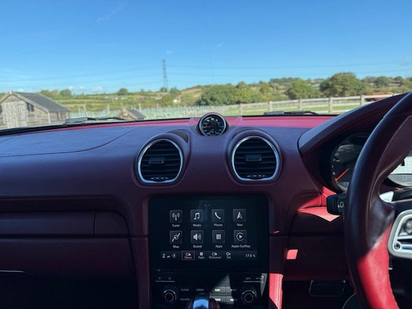 Used Porsche 718 Cayman 2017 for sale - 75768413: Photo 34
