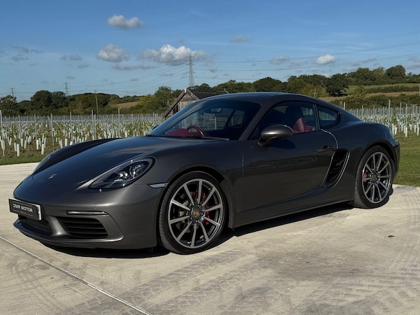 Used Porsche 718 Cayman 2017 for sale - 75768413: Photo 3