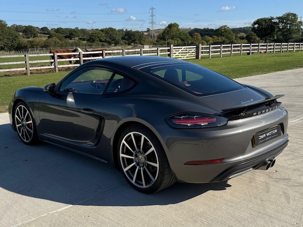 Used Porsche 718 Cayman 2017 for sale - 75768413: Photo 9