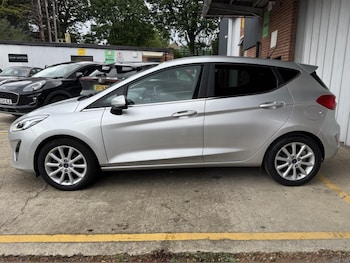 Used Ford Fiesta 2017 for sale - 78548632: Photo