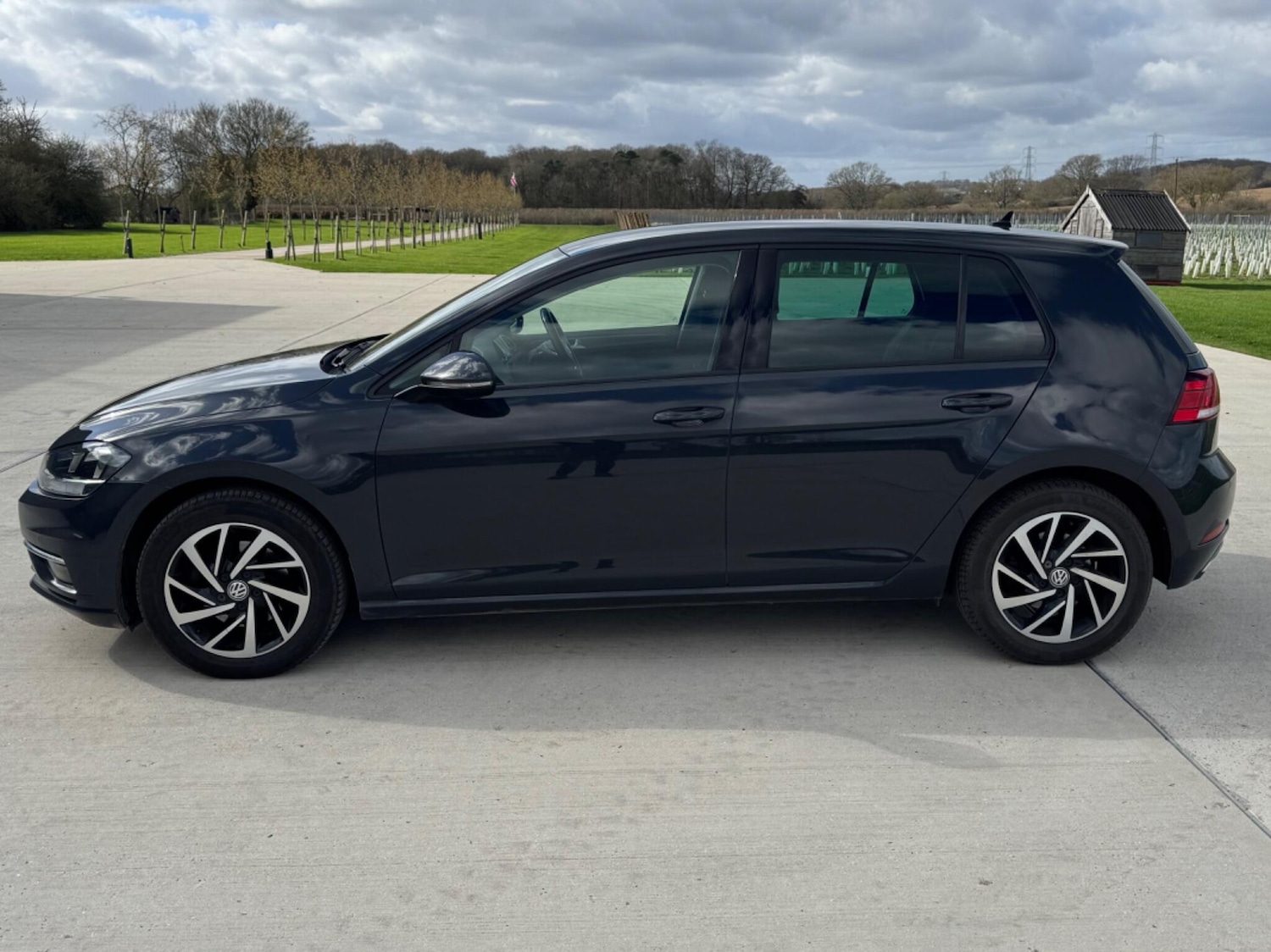 Used Volkswagen Golf 2019 for sale - 77838778: Photo 4