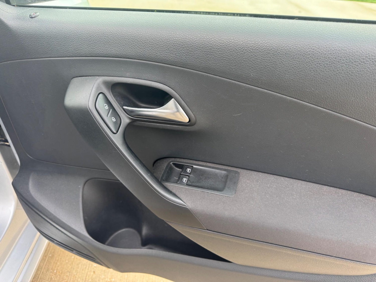 Used Volkswagen Polo 2010 for sale - 77524093: Photo 12