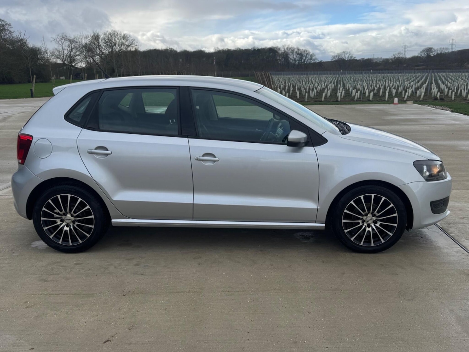 Used Volkswagen Polo 2010 for sale - 77524093: Photo 5