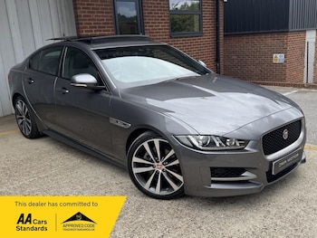 Used Jaguar XE 2018 for sale - 78504194: Photo