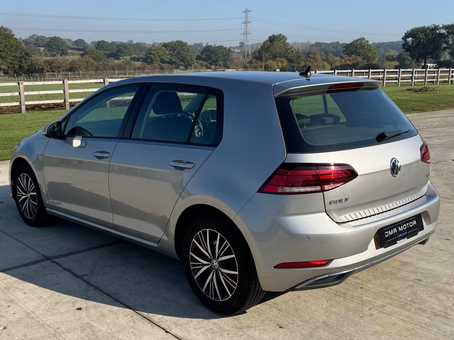 Used Volkswagen Golf 2017 for sale - 76109150: Photo 8