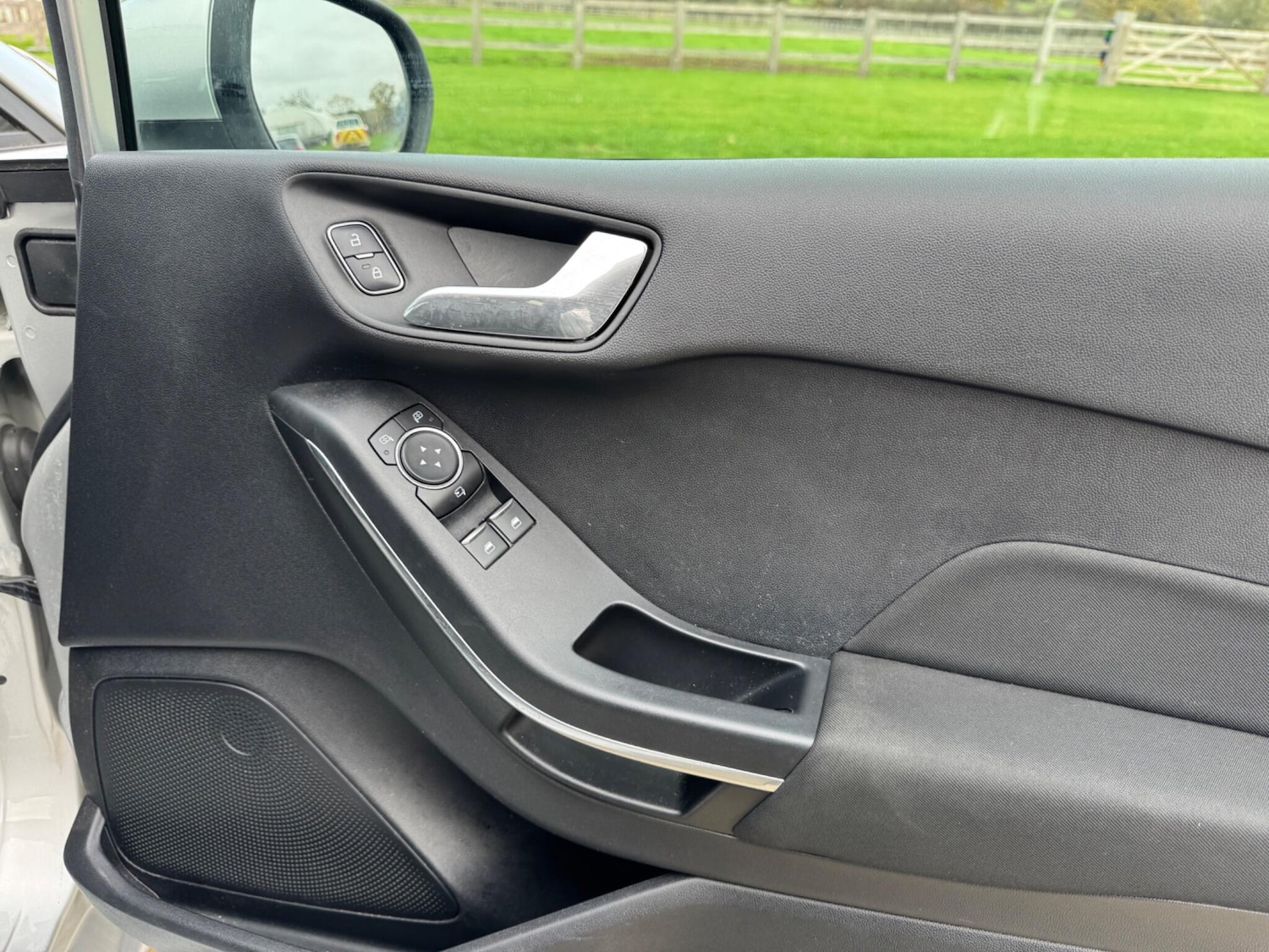 Used Ford Fiesta 2018 for sale - 76742905: Photo 19