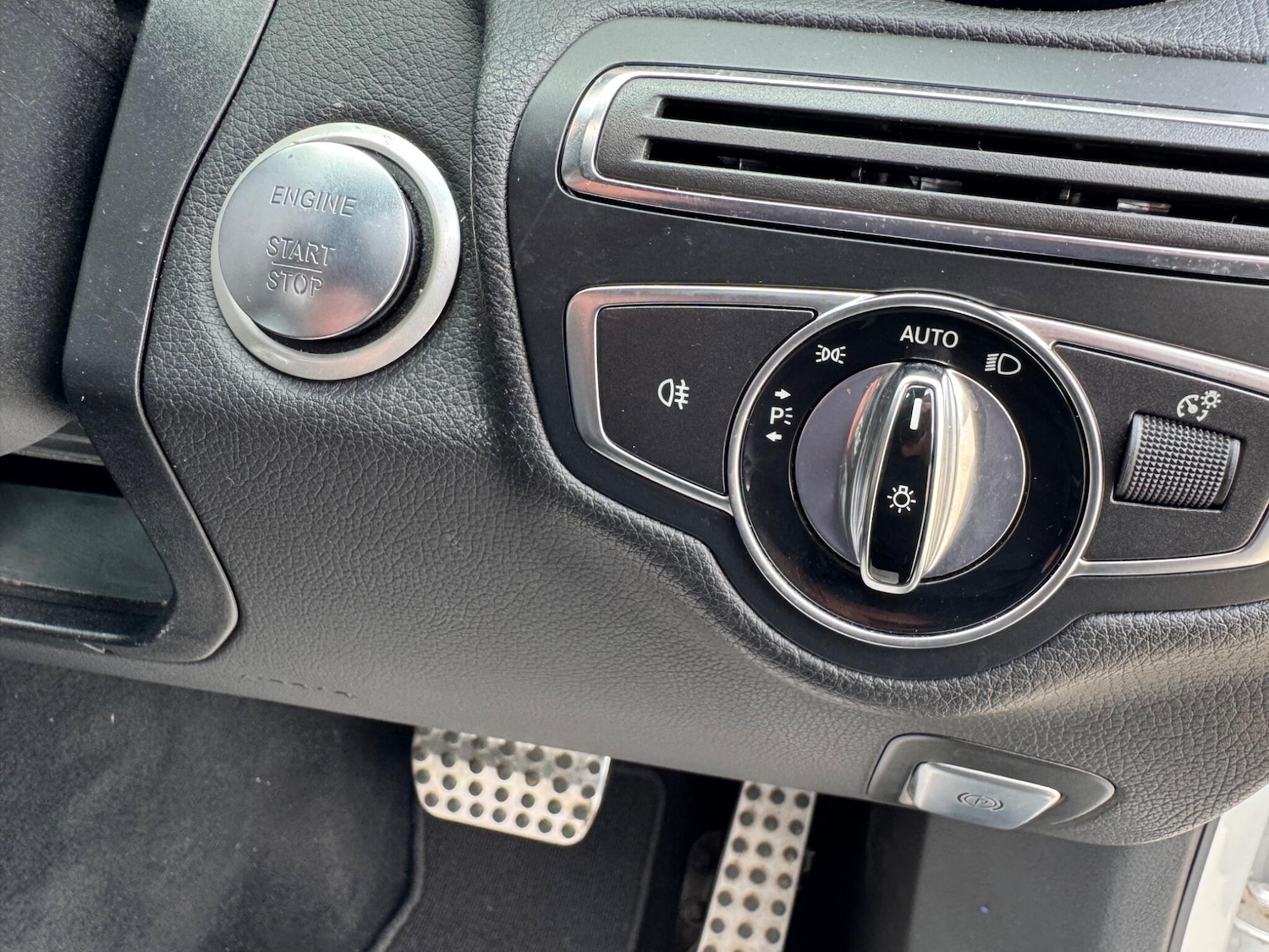 Used Mercedes-Benz C Class 2016 for sale - 76562138: Photo 30