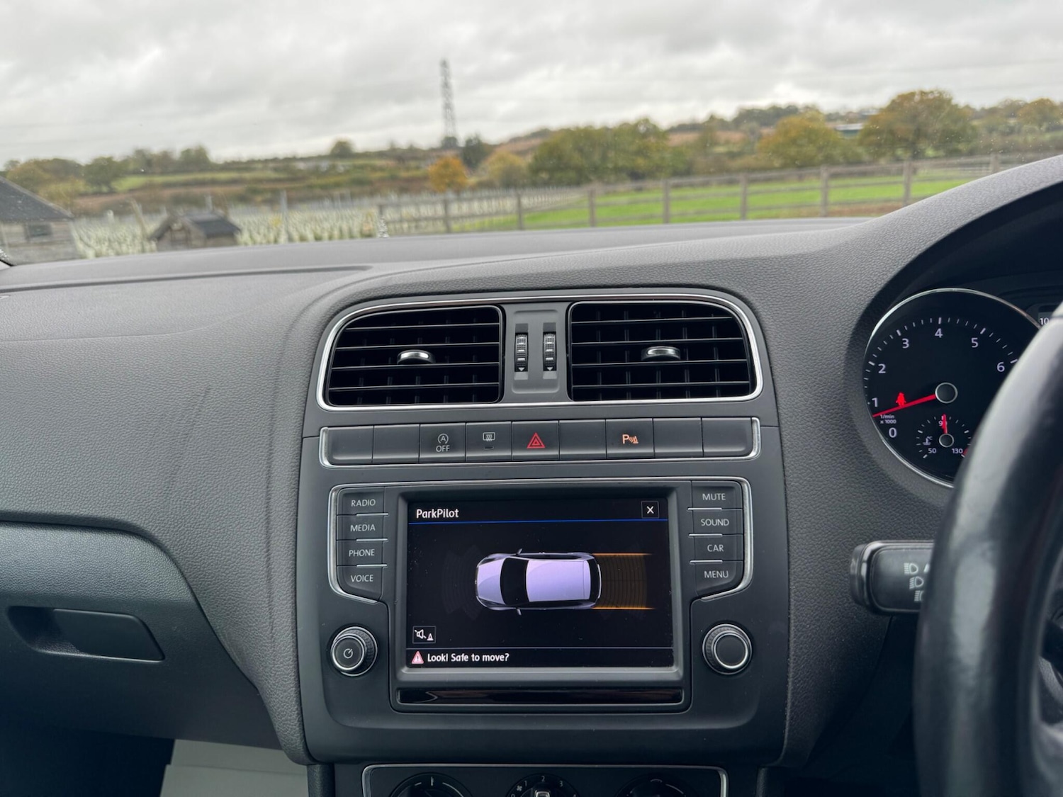 Used Volkswagen Polo 2017 for sale - 76425517: Photo 34