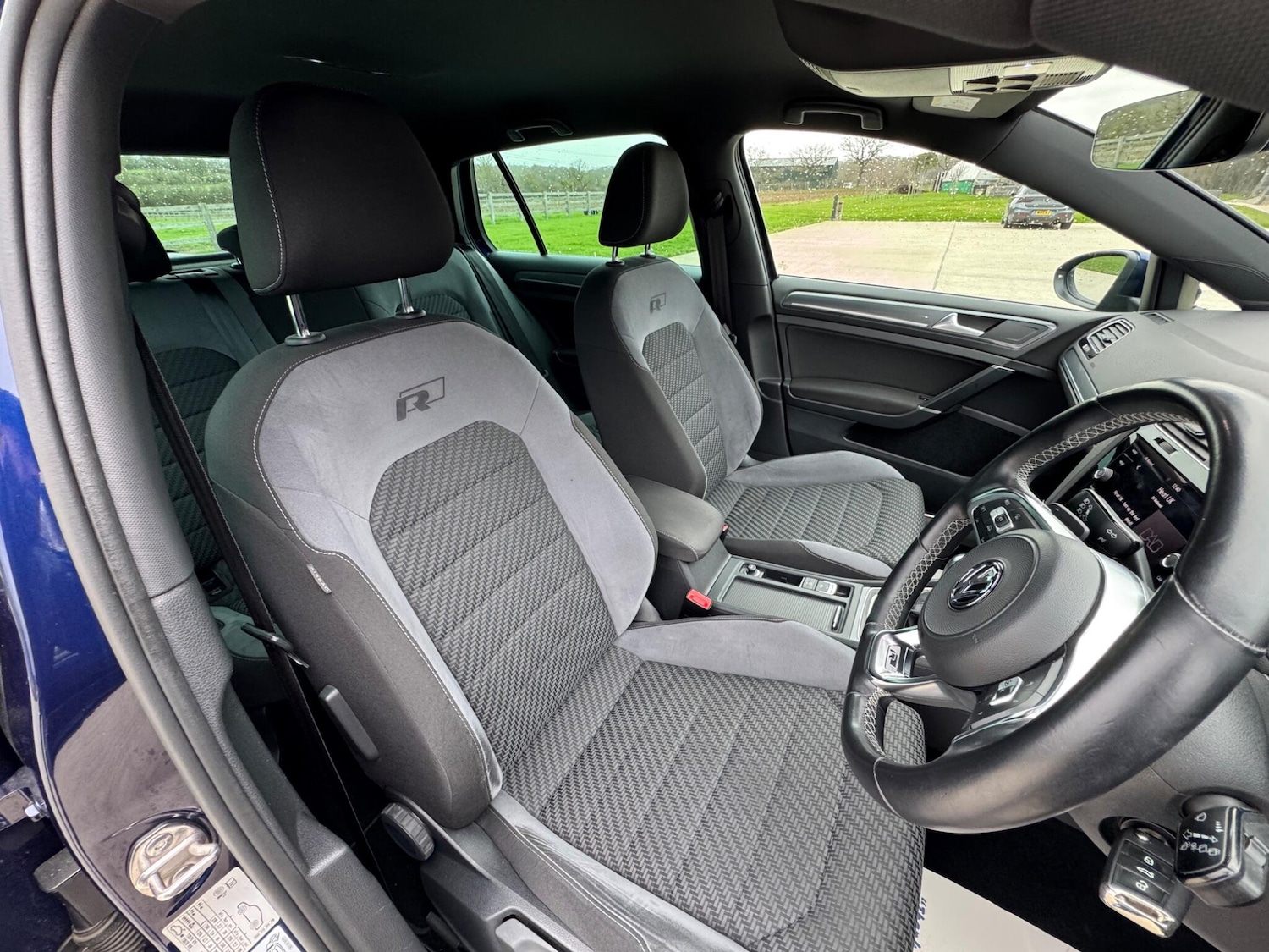 Used Volkswagen Golf 2017 for sale - 77633725: Photo 19