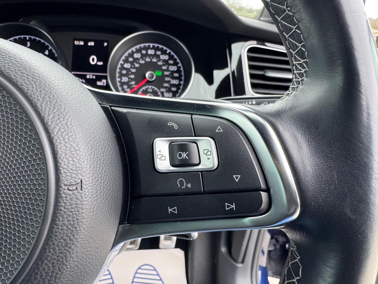 Used Volkswagen Golf 2017 for sale - 77633725: Photo 23