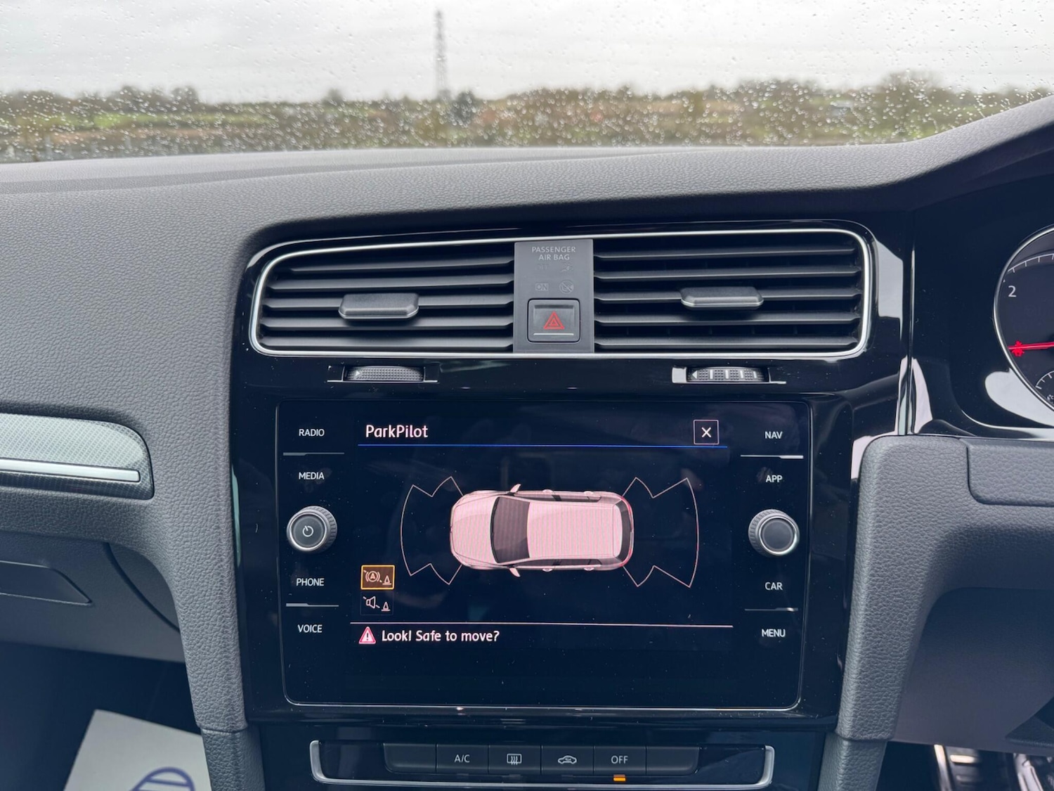 Used Volkswagen Golf 2017 for sale - 77633725: Photo 27