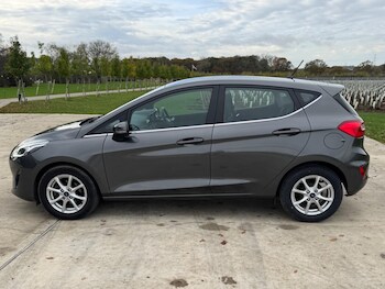 Used Ford Fiesta 2017 for sale - 76561127: Photo