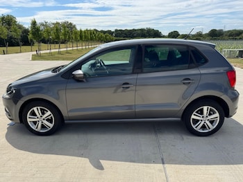Used Volkswagen Polo 2017 for sale - 75082258: Photo