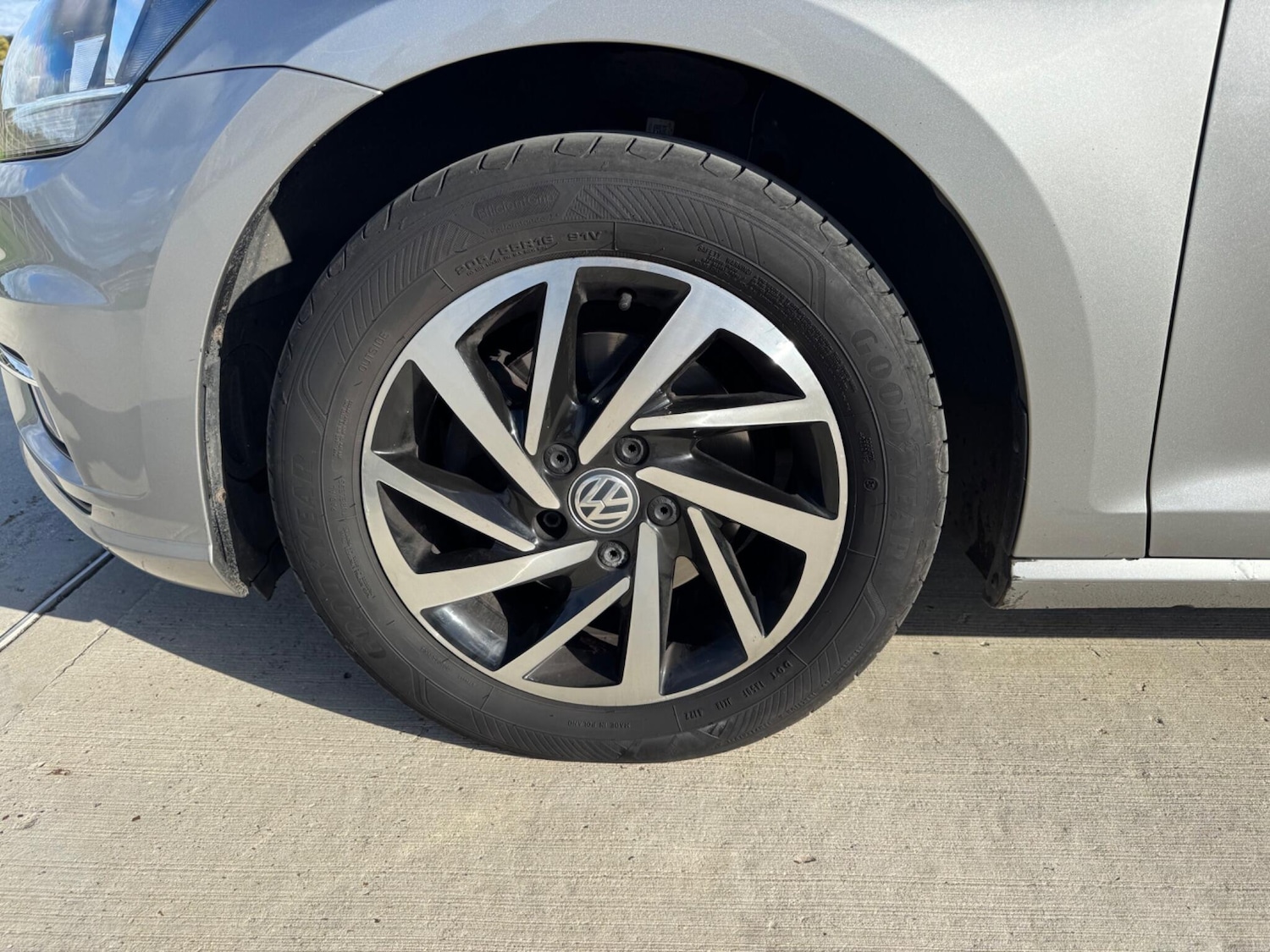 Used Volkswagen Golf 2019 for sale - 76370583: Photo 14