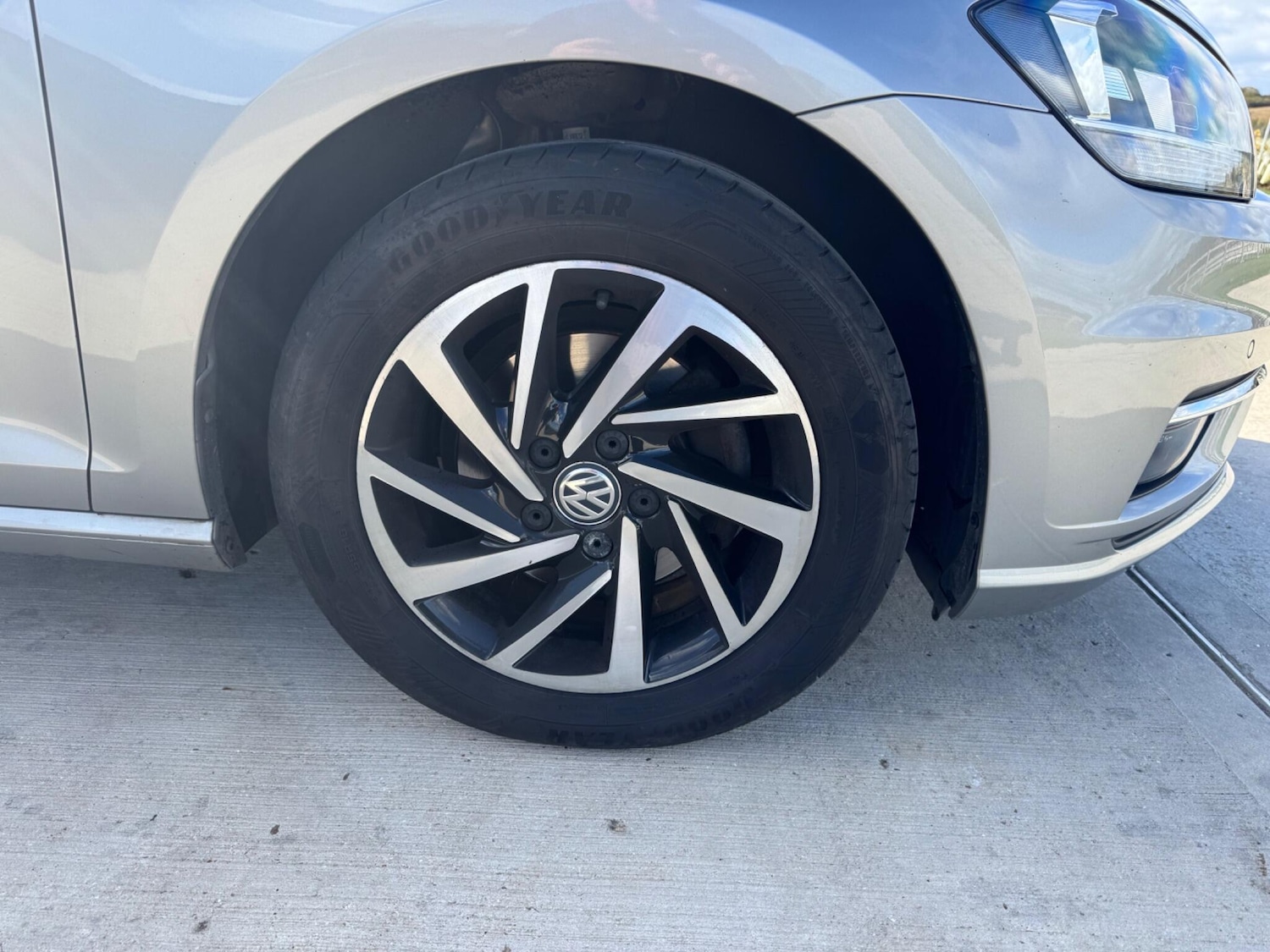 Used Volkswagen Golf 2019 for sale - 76370583: Photo 16