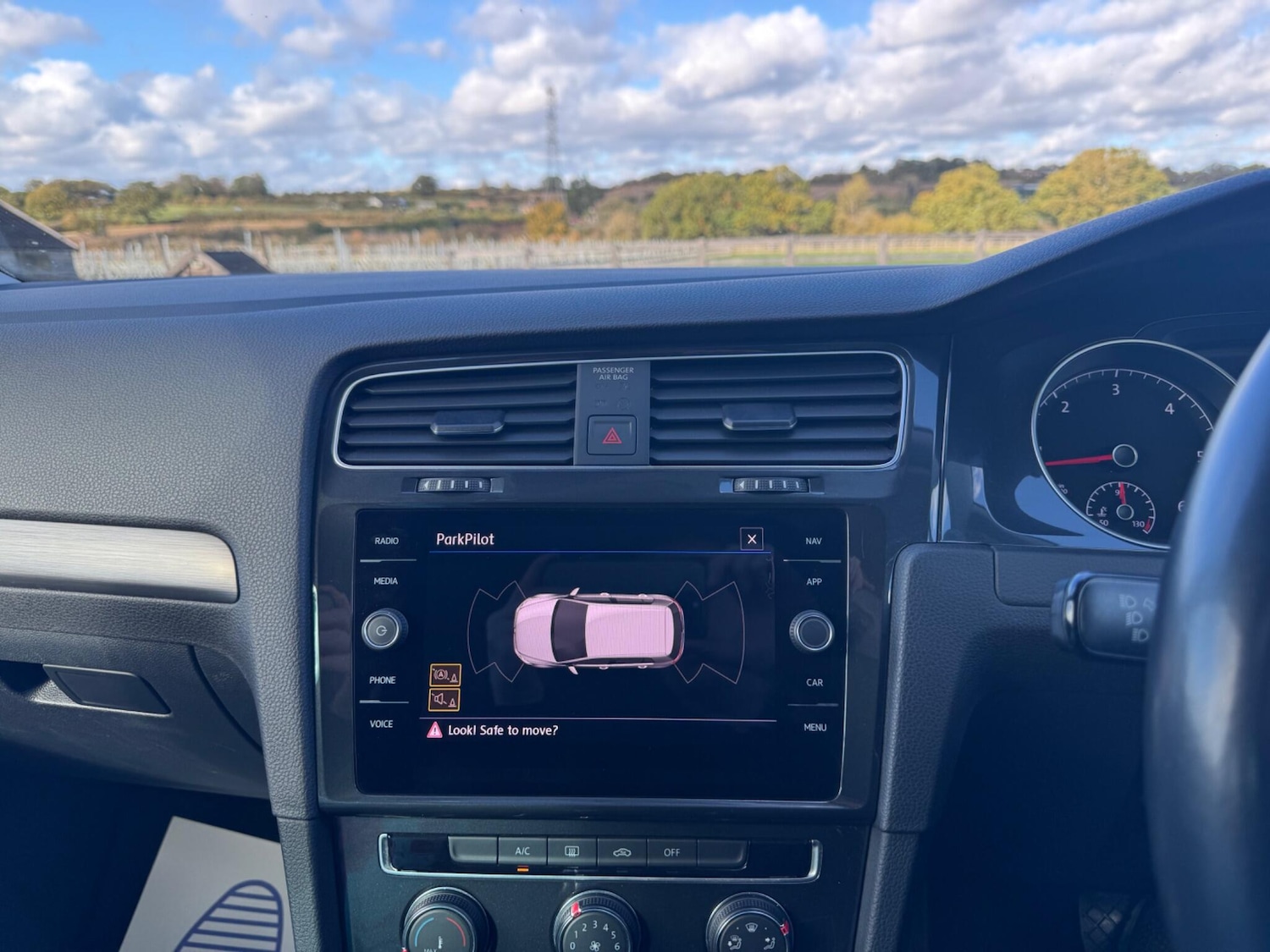 Used Volkswagen Golf 2019 for sale - 76370583: Photo 34