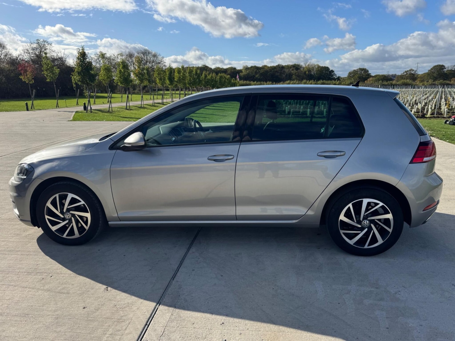 Used Volkswagen Golf 2019 for sale - 76370583: Photo 4