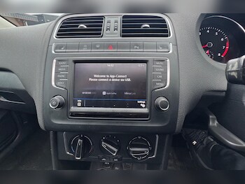 Used Volkswagen Polo 2017 for sale - 77853104: Photo