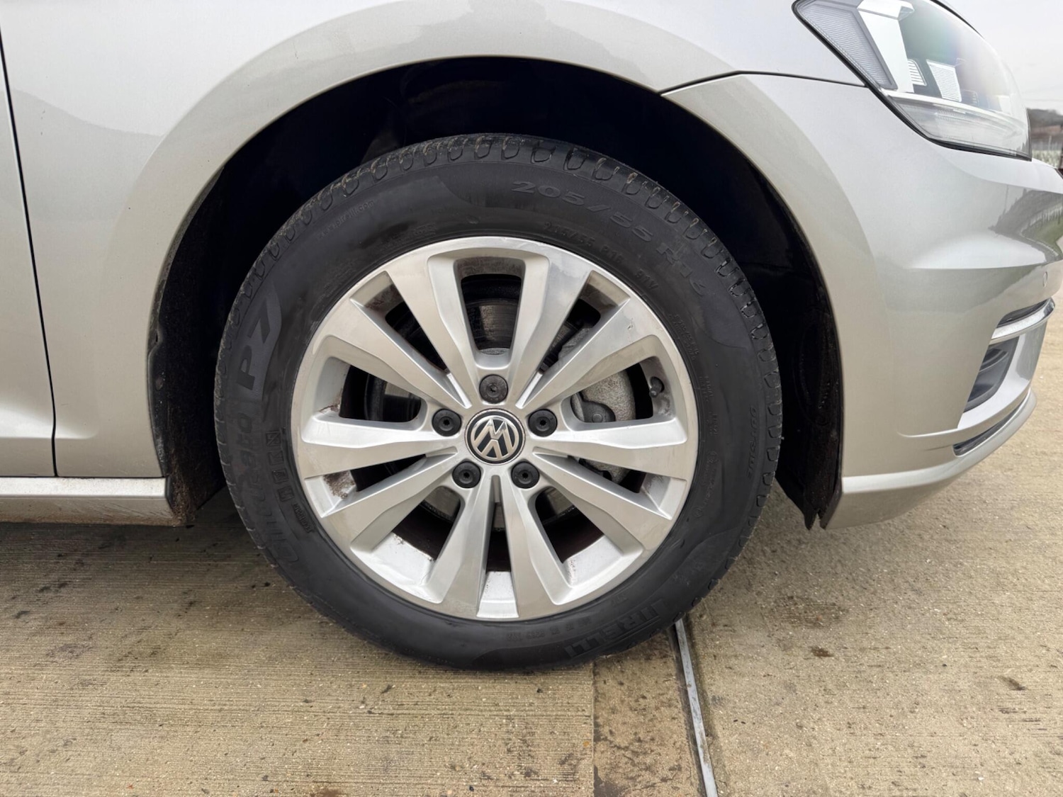 Used Volkswagen Golf 2017 for sale - 76975841: Photo 13