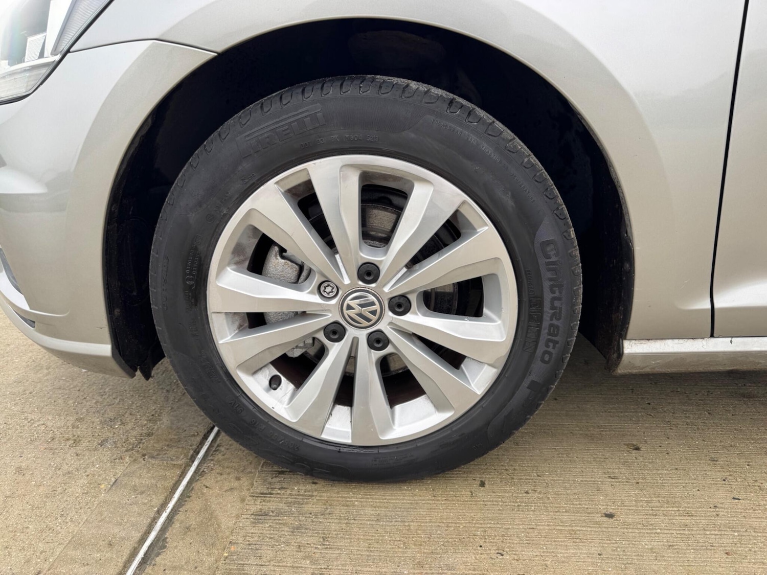 Used Volkswagen Golf 2017 for sale - 76975841: Photo 16