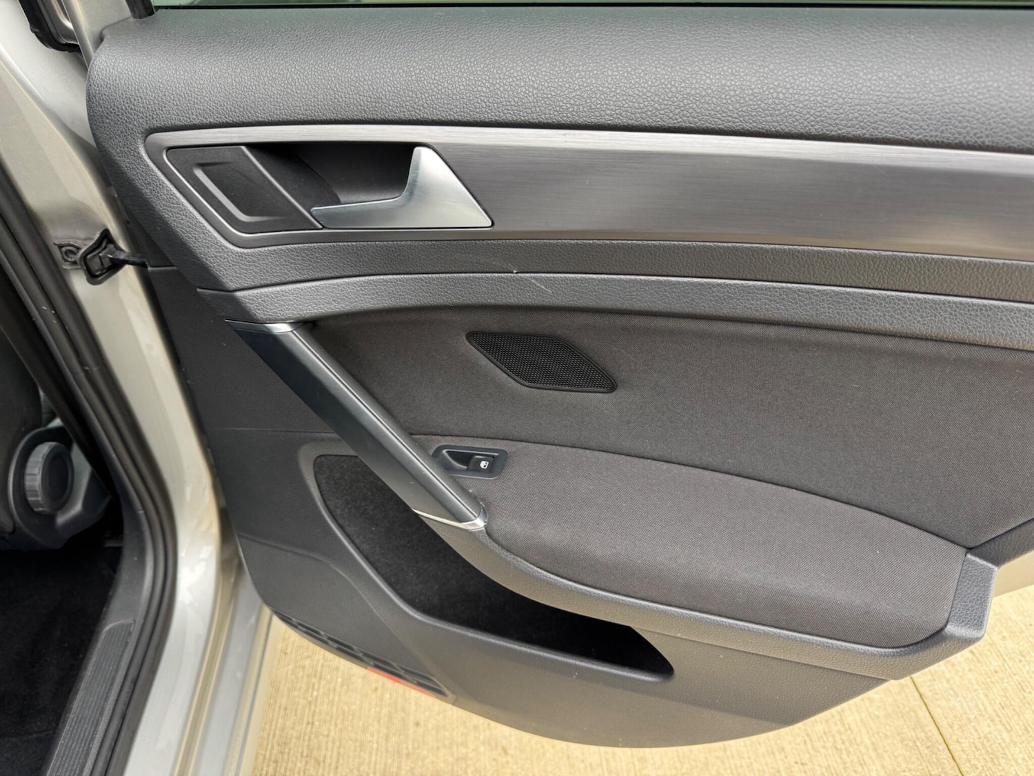 Used Volkswagen Golf 2017 for sale - 76975841: Photo 21