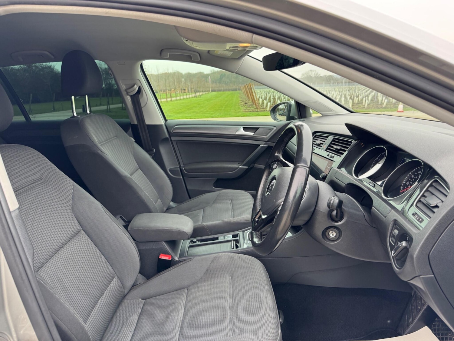 Used Volkswagen Golf 2017 for sale - 76975841: Photo 23