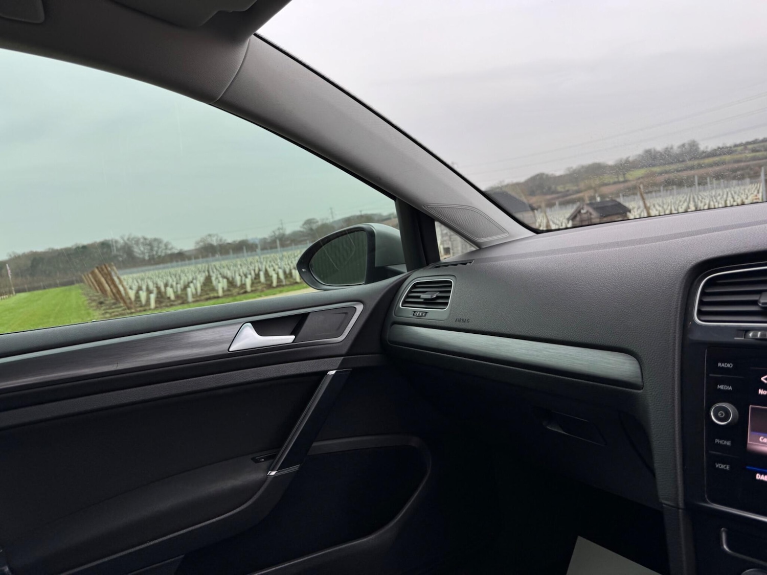 Used Volkswagen Golf 2017 for sale - 76975841: Photo 25