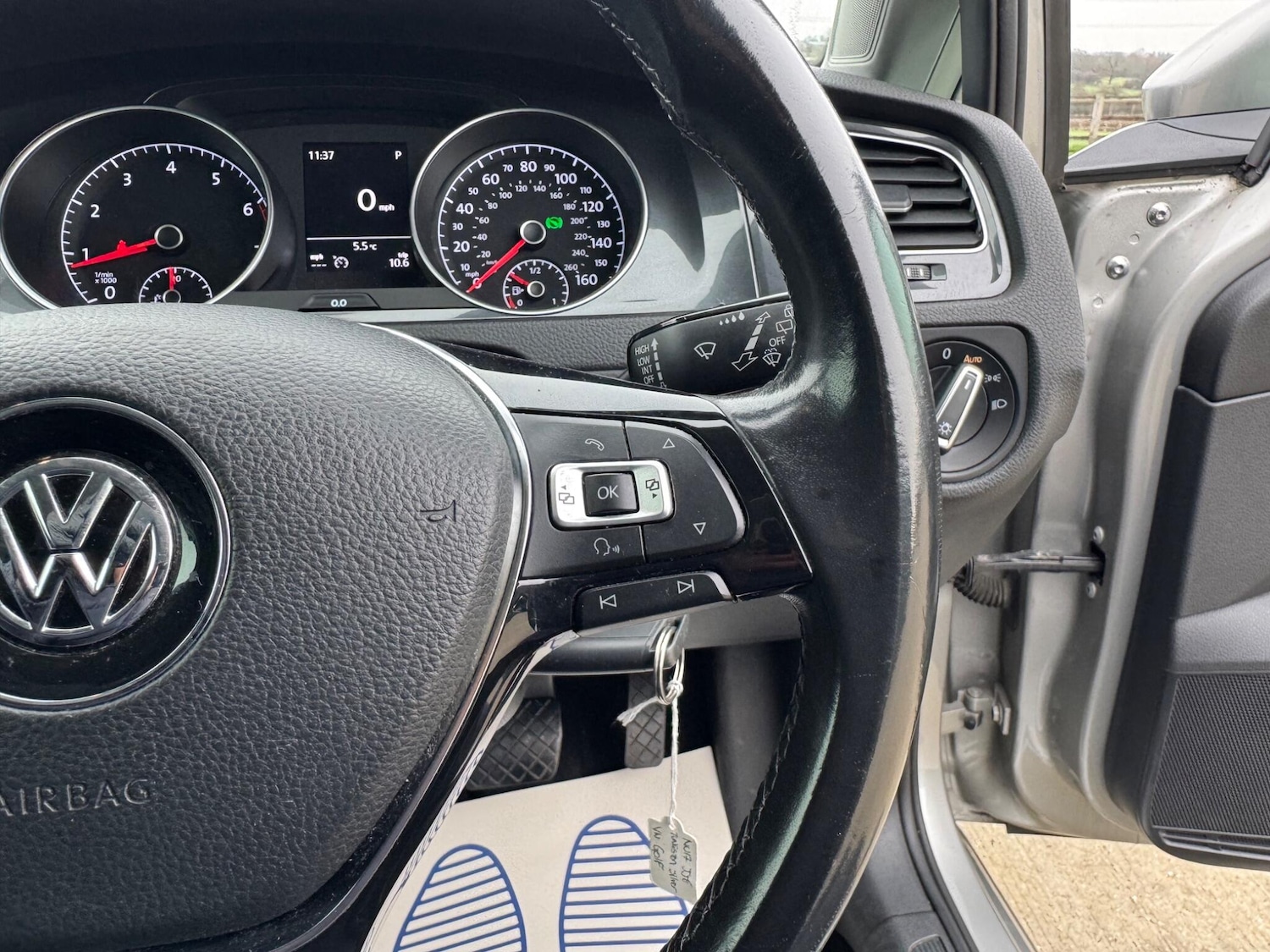 Used Volkswagen Golf 2017 for sale - 76975841: Photo 30